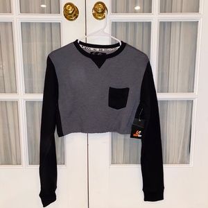 Soft cropped sweatshirt w pocket in gray & black(: